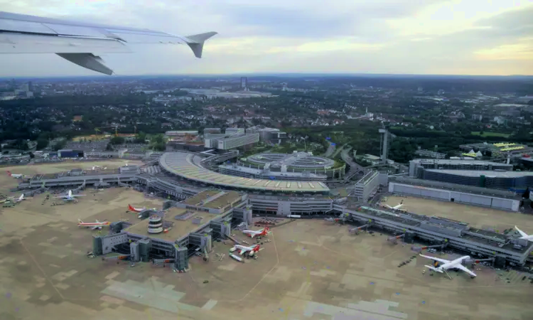 Düsseldorfs internationella flygplats